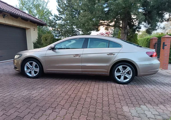 volkswagen passat Volkswagen Passat cena 40900 przebieg: 230000, rok produkcji 2015 z Lubin